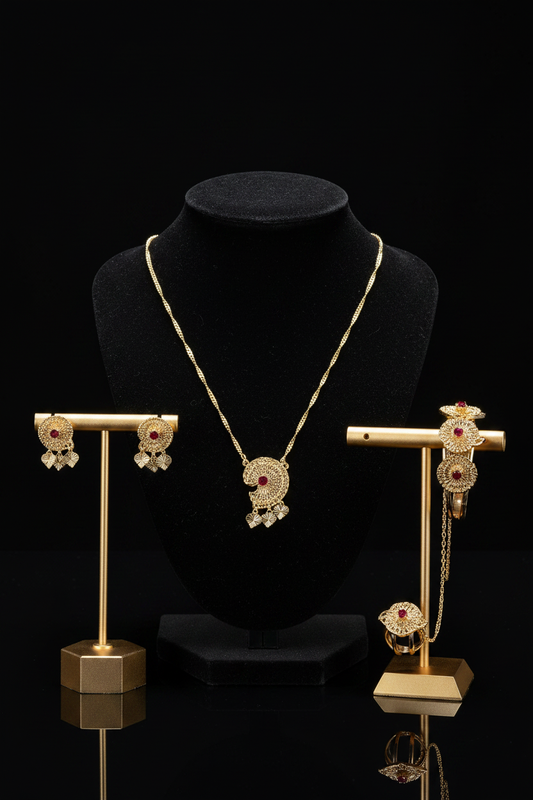 Parure Paon Dorée 4 Pièces – Collier, Bracelet Esclave, Boucles d'Oreilles & Bague